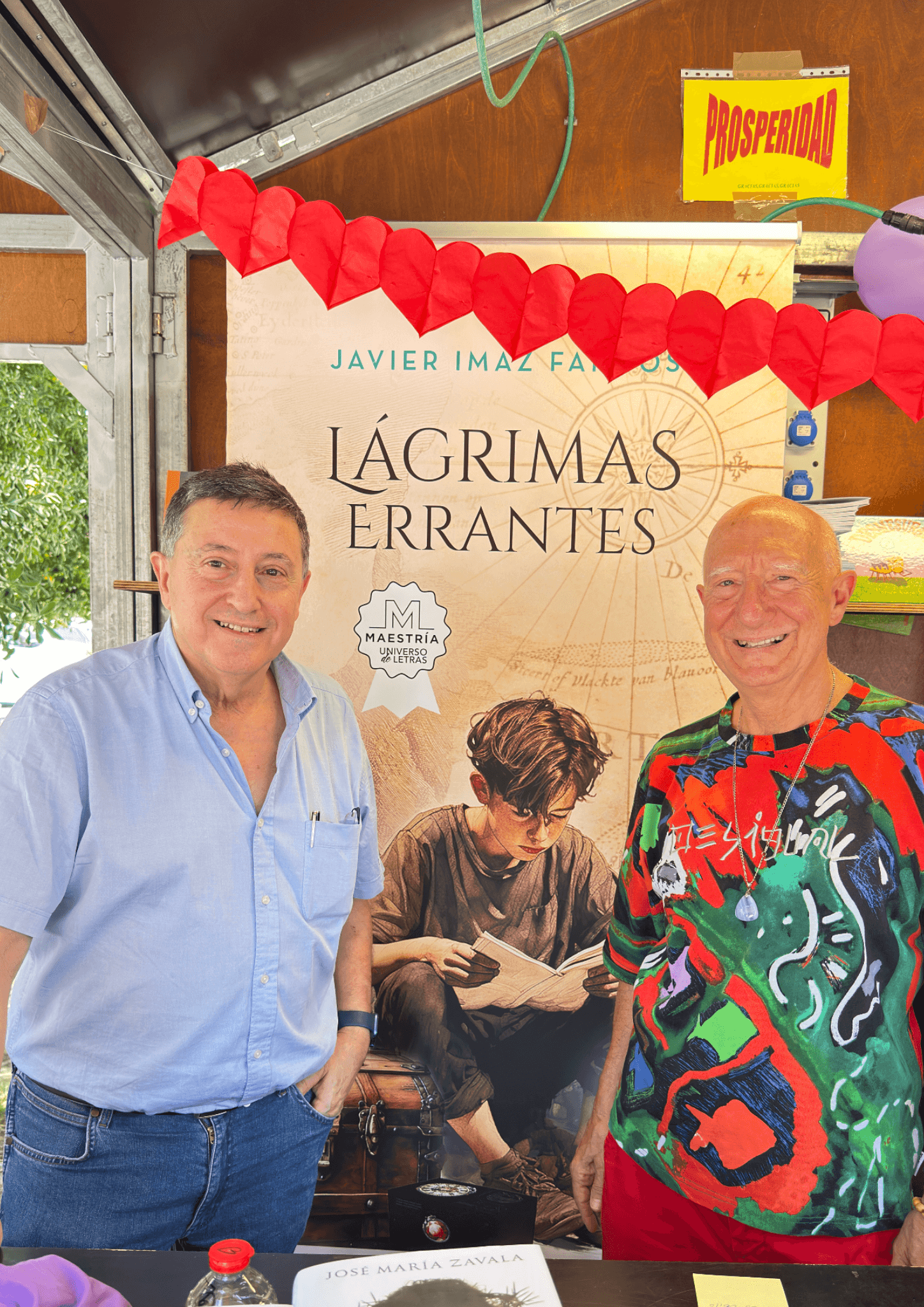 Mesa de Lágrimas Errantes en la Feria del Libro de Zaragoza